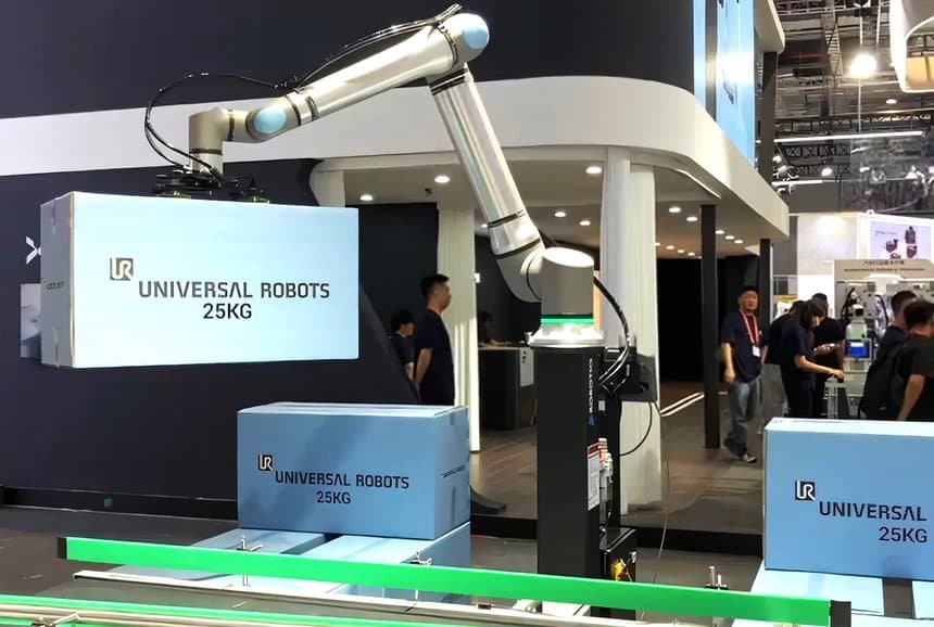 Universal Robots muscle par un logiciel ses cobots UR20/30