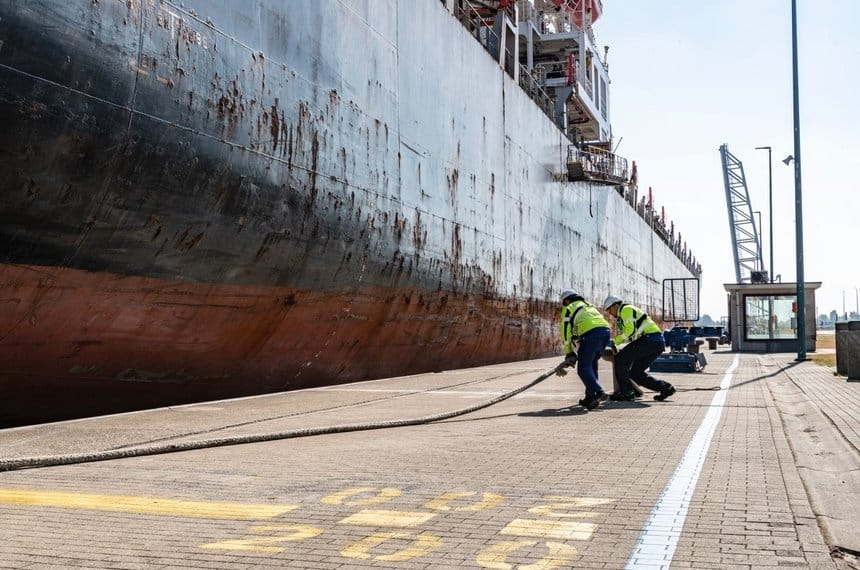 Les compteurs passent au rouge au port d’Anvers-Bruges