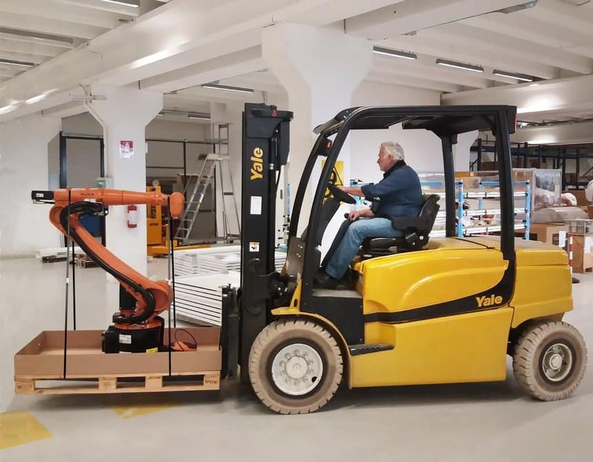 Kuka s&rsquo;équipe en chariots élévateurs électriques Yale