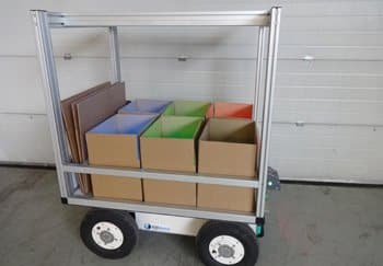 Un robot de préparation de commandes signé Signature Logistic