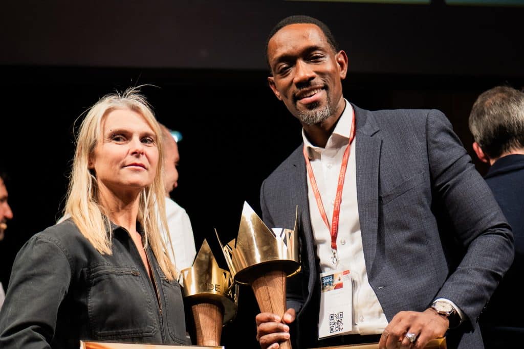 Vanessa Clémendot, directrice SC monde de Sanofi et Romuald Kakaki, en charge de la Supply Chain des marchés clés. ©Sam Aubin