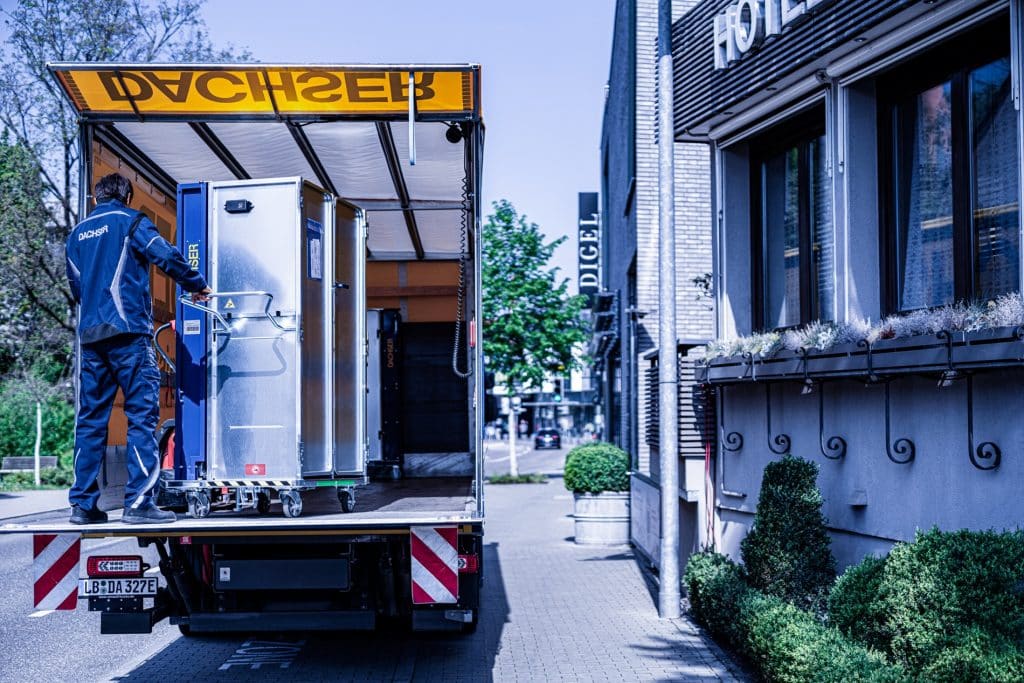 La Retail Box comprend une solution de traçabilité qui s’appuie un boîtier GPS et la plateforme web de suivi de flux de la start-up Logistikbude. © Dachser