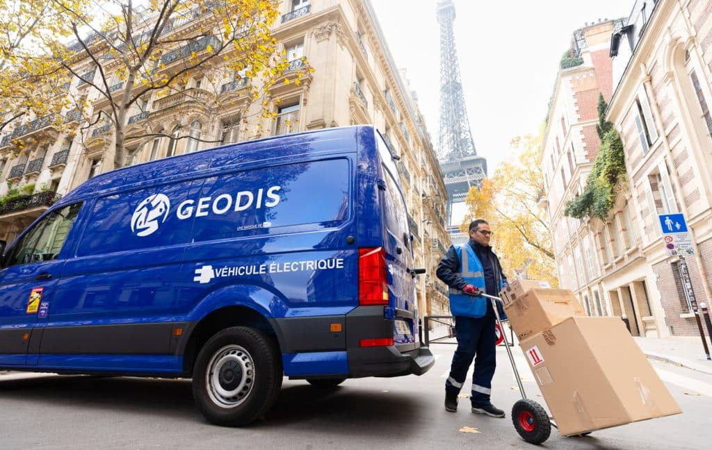 Le nombre de véhicules à énergies alternatives de la branche d’activité Distribution & Express de Geodis va passer de 700 à 3.000 d’ici 2030. ©Julien Lutt/Capa Pictures