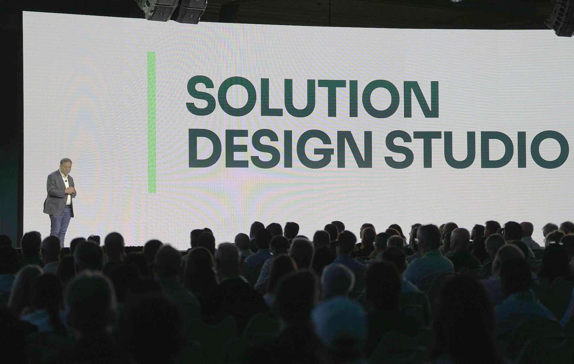 Lors du Manhattan Momentum 2026 qui se tient cette semaine à Las Vegas, son CTO Sanjeev Siotia a mis en perspective les lancements des plateformes Manhattan Marketplace et Solution Design Studio. ©Manhattan Associates