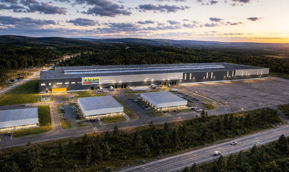 Blåkläder va tripler ses capacités de stockage en central