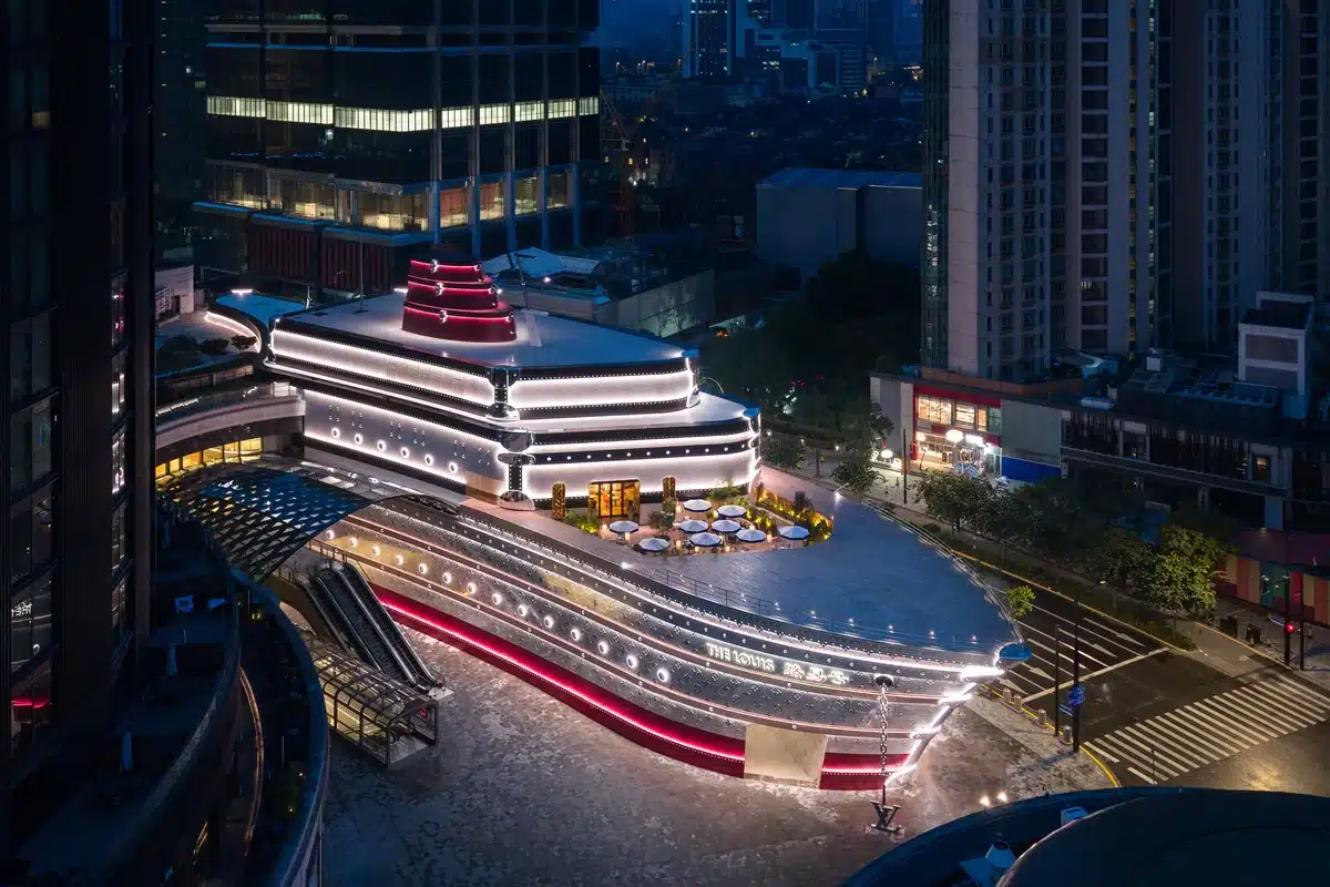 Le Louis, magasin-showroom Louis Vuitton à Shanghaï