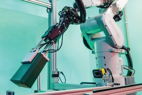 Nomagic installe 10 robots dans l’entrepôt BestSecret de Sulechów